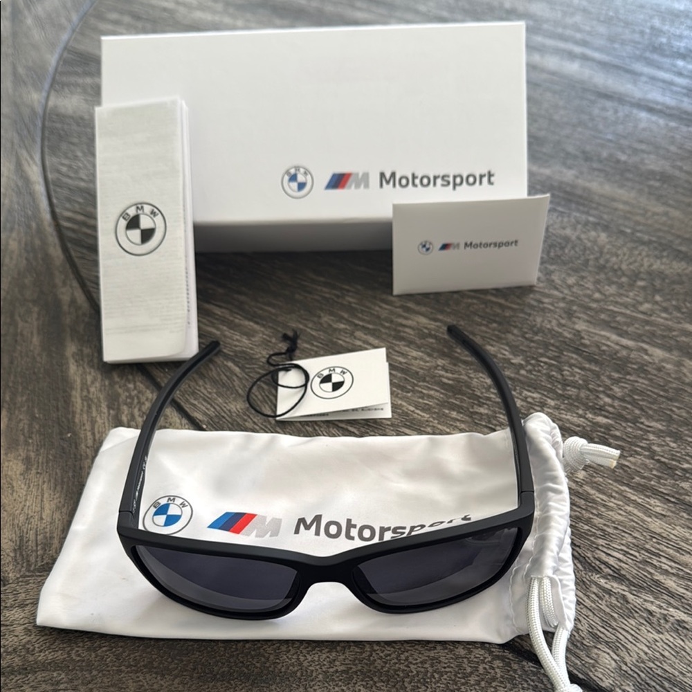 BMW Black Sunglasses - Picture 4 of 6